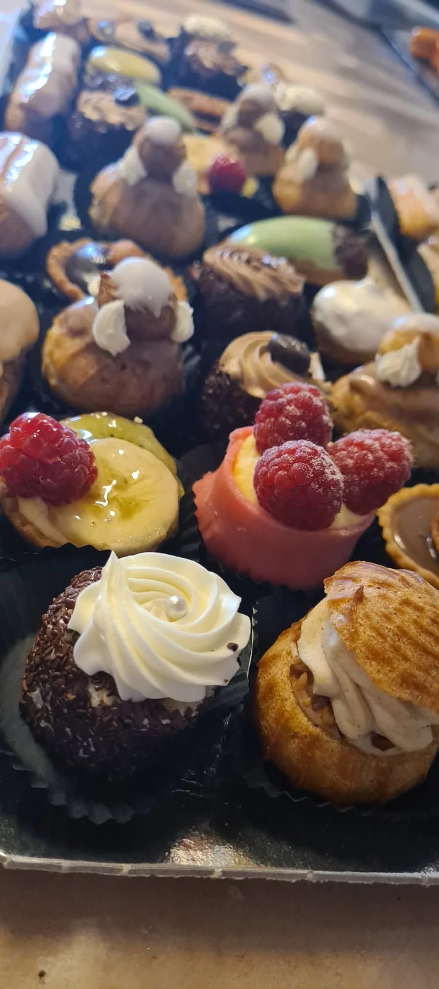 Plateau de réductions sucrées et mignardises Aux Délices Lorraines